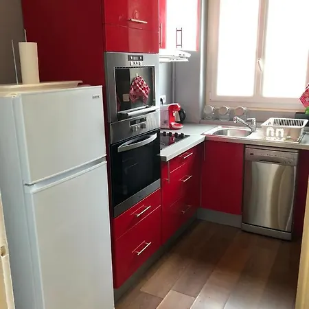 Monfs Clermont-ferrand, Pres De Toute Commodites アパート クレルモン・フェラン